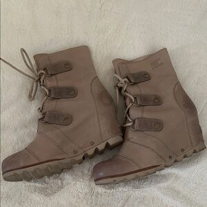 Sorel Women's Taupe Lace Up Wedge Boots
